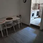 Casa Per Gente Giovane * روما