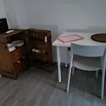 Casa Per Gente Giovane *