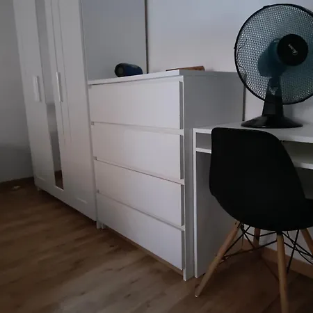 Casa Per Gente Giovane